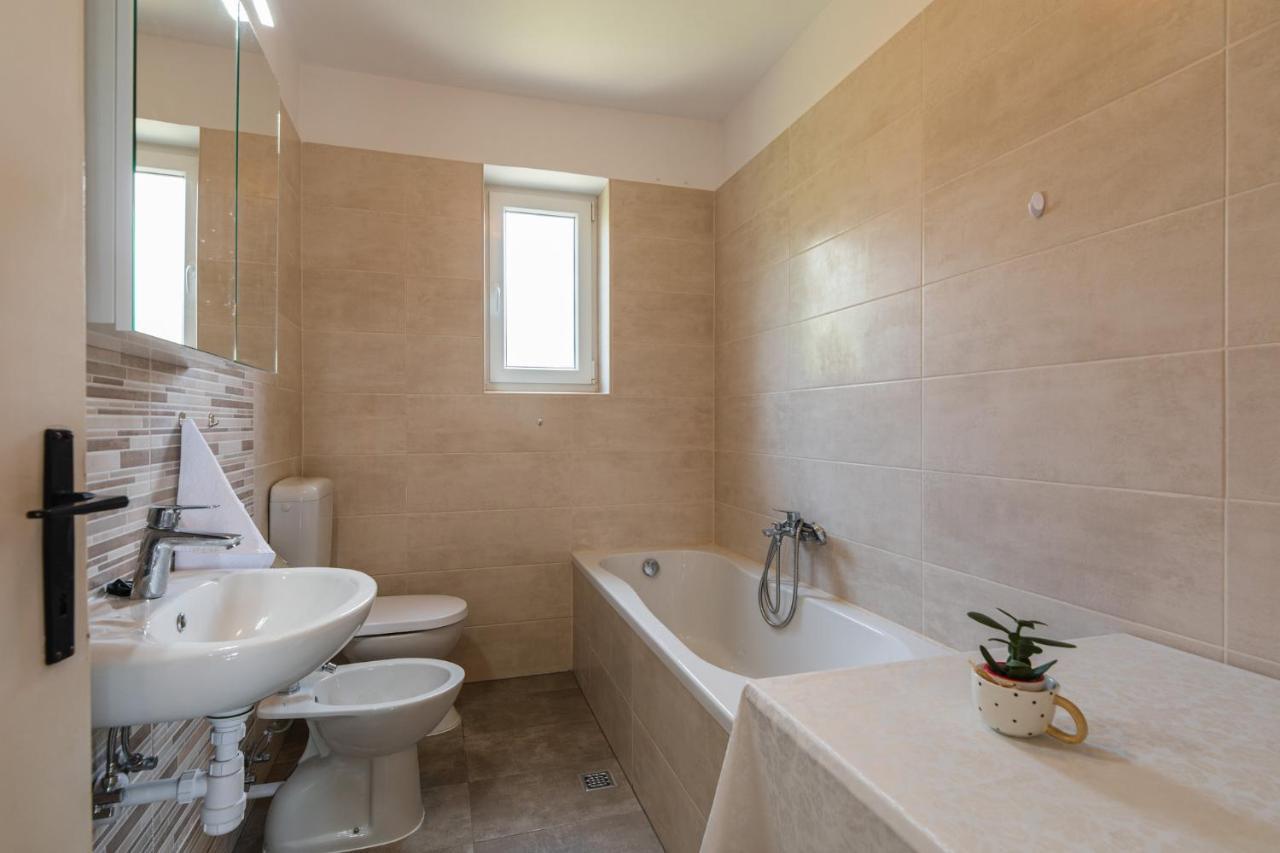Duda Apartment Crikvenica Luaran gambar