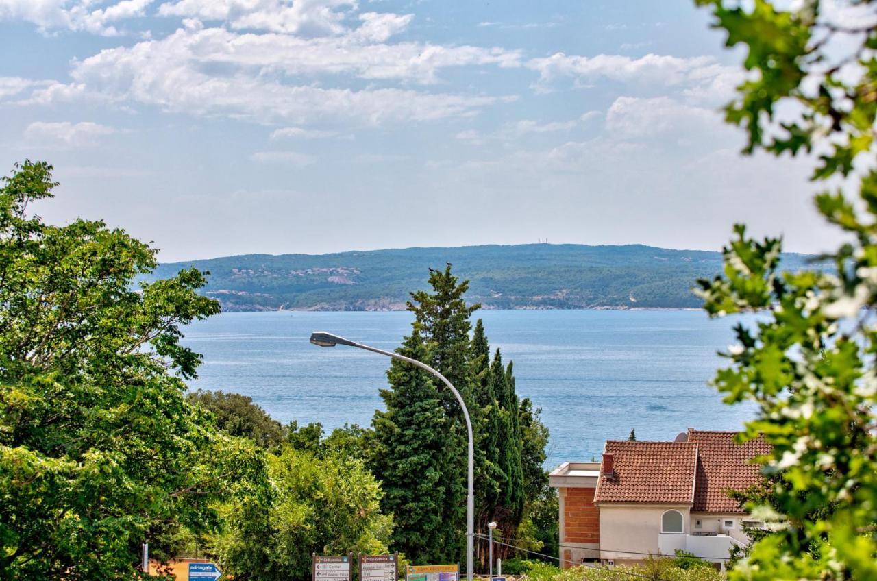 Duda Apartment Crikvenica Luaran gambar